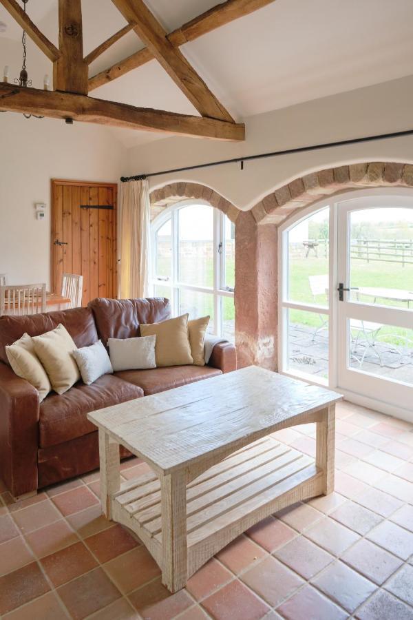 Swallow Barn At Millfields Farm Cottages Ashbourne  Eksteriør bilde