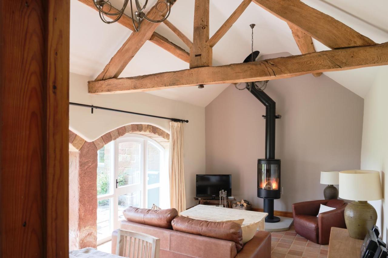 Swallow Barn At Millfields Farm Cottages Ashbourne  Eksteriør bilde